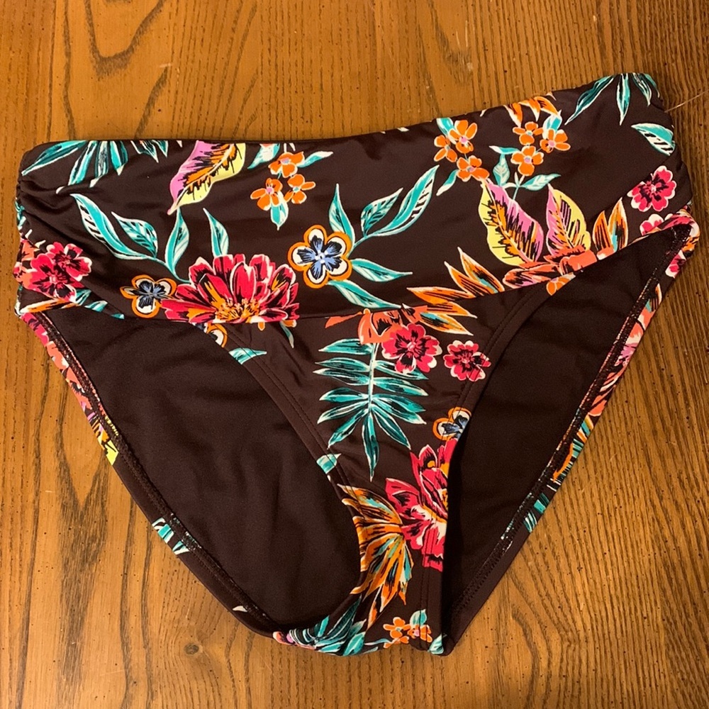 NWOT Into the Bleu by Amerex Floral Fold-Over Bikini Bottoms Side/Back Ruching